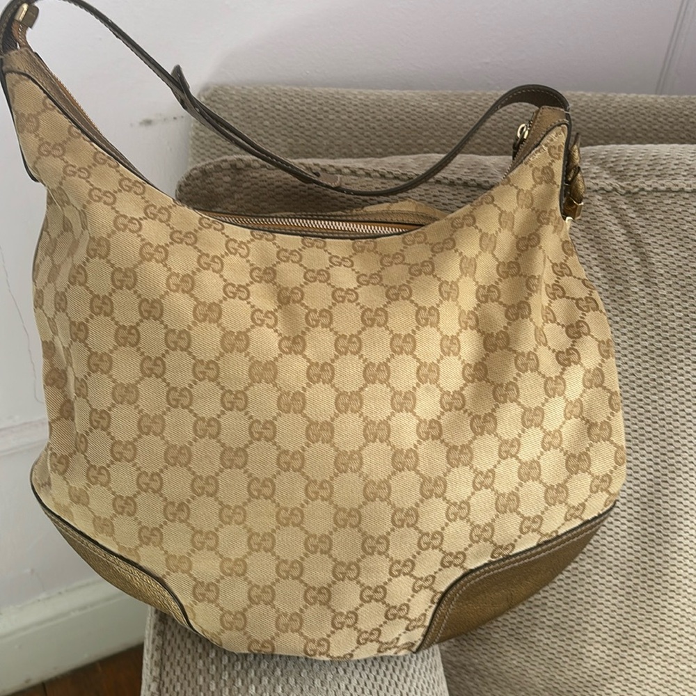 Gucci canvas and leather shoulder strap handbag